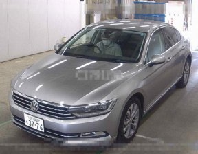 VOLKSWAGEN PASSAT HIGH LINE 2015