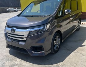 HONDA STEPWGN HYBRID B HONDA SENSING 2018