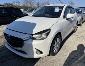 MAZDA DEMIO 13 S 2015