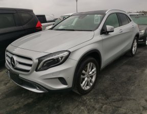 MERCEDES BENZ GLA  2015