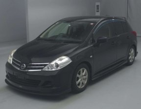 NISSAN TIIDA 15M SV Plus 2011