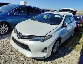 TOYOTA AURIS 150X S Package 2013