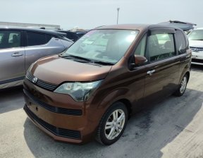 TOYOTA SPADE F 2014