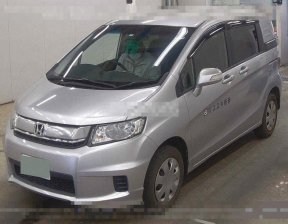 HONDA FREED SPIKE G 2016