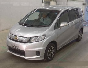 HONDA FREED SPIKE G JUST ION 2015