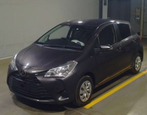 TOYOTA VITZ F 2019