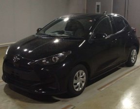 TOYOTA YARIS X 2020