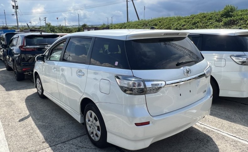 TOYOTA WISH 1.8 X 2012