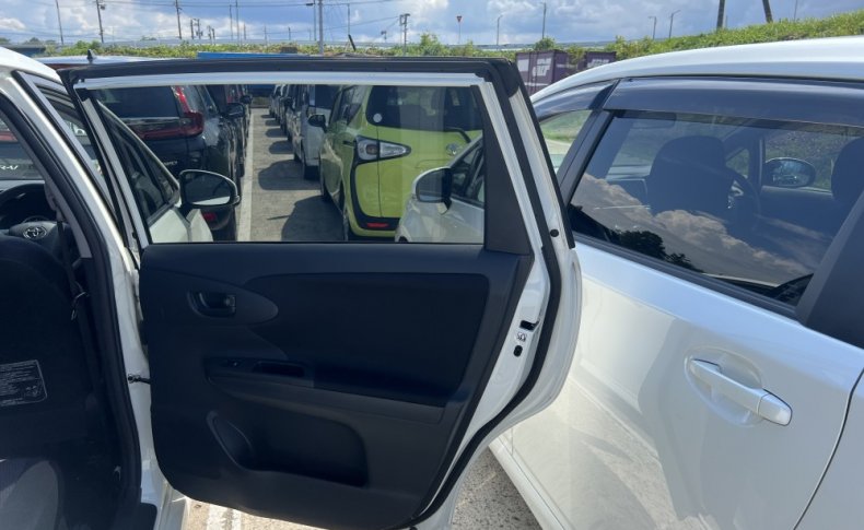 TOYOTA WISH 1.8 X 2012