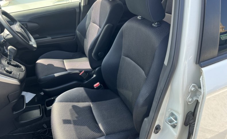 TOYOTA WISH 1.8 X 2012