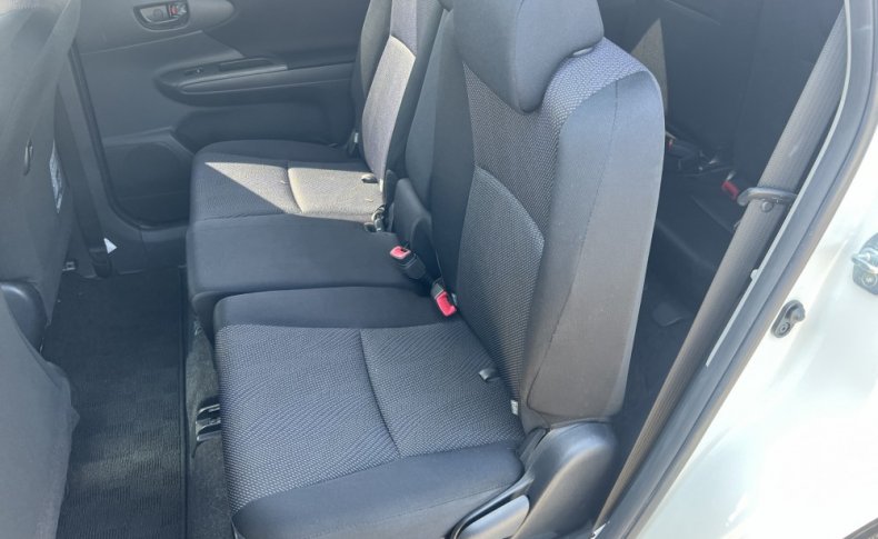 TOYOTA WISH 1.8 X 2012