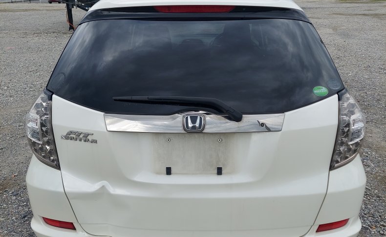 HONDA FIT SHUTTLE 15X 2012