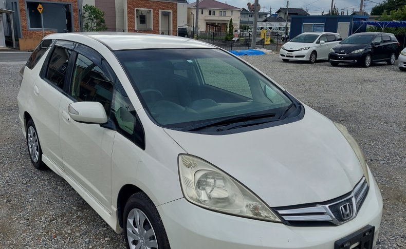 HONDA FIT SHUTTLE 15X 2012