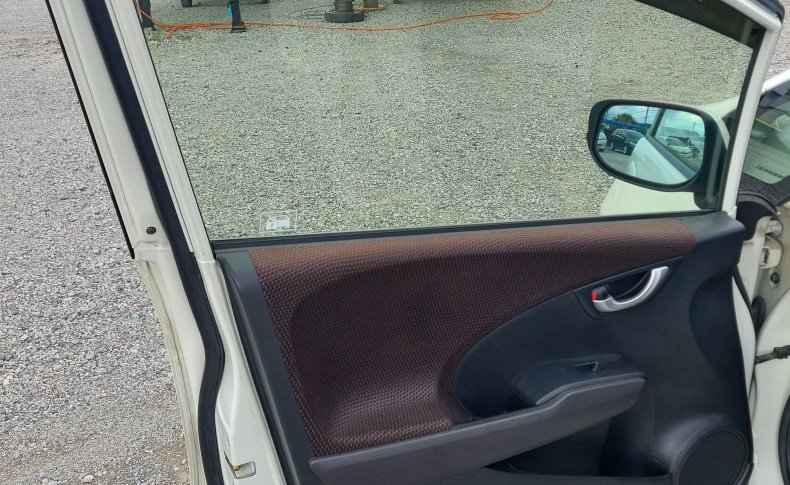 HONDA FIT SHUTTLE 15X 2012