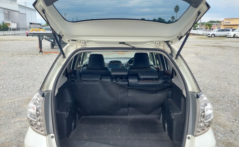 HONDA FIT SHUTTLE 15X 2012