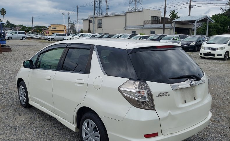 HONDA FIT SHUTTLE 15X 2012