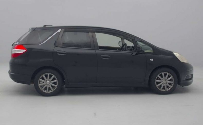 HONDA FIT SHUTTLE  2011