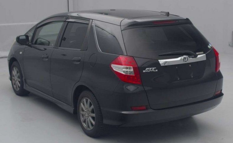 HONDA FIT SHUTTLE  2011