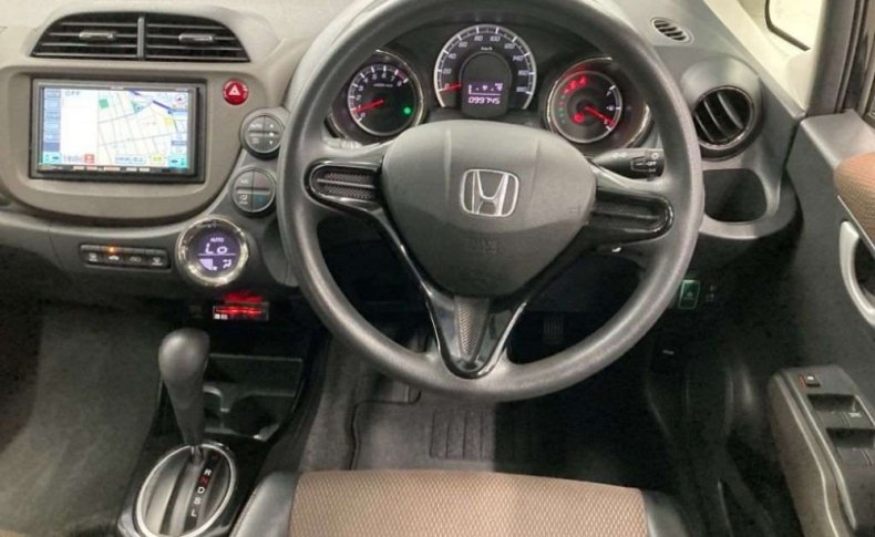 HONDA FIT SHUTTLE  2011