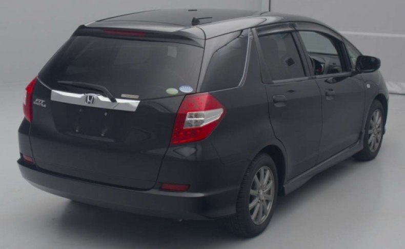 HONDA FIT SHUTTLE  2011