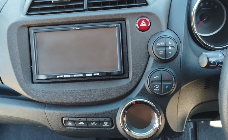 HONDA FIT SHUTTLE  2011