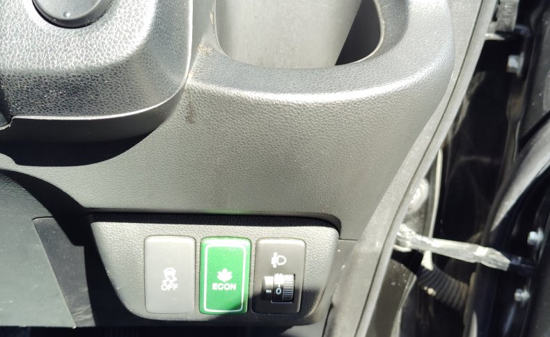 HONDA FIT SHUTTLE  2011
