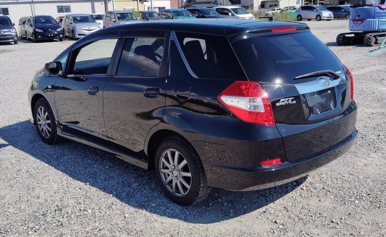 HONDA FIT SHUTTLE  2011