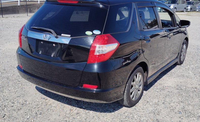 HONDA FIT SHUTTLE  2011