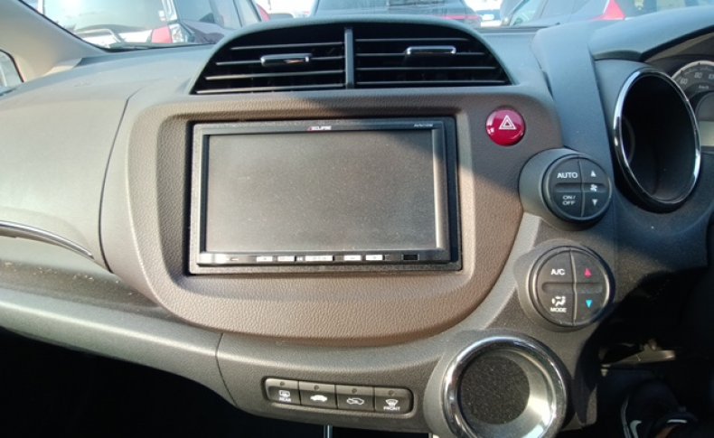 HONDA FIT SHUTTLE  2011