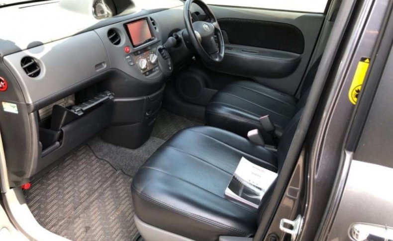 TOYOTA SIENTA DICE 4WD 2011