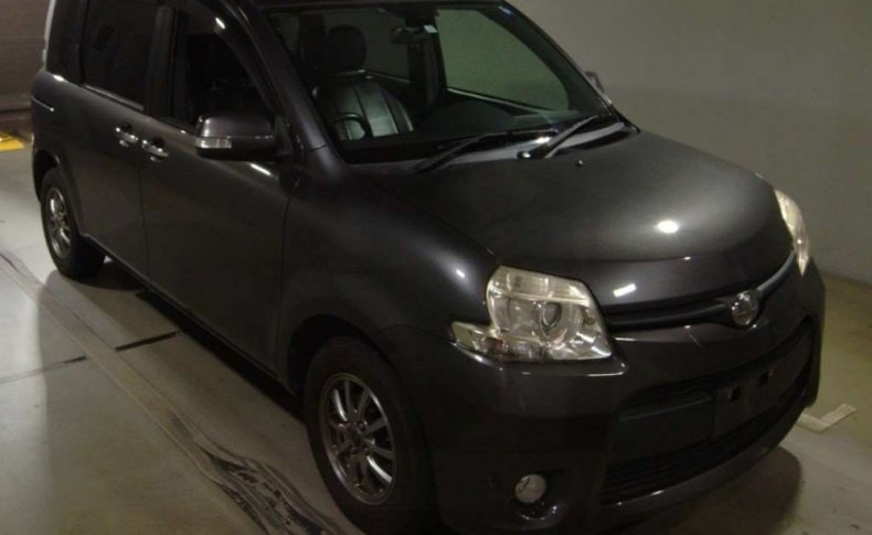 TOYOTA SIENTA DICE 4WD 2011