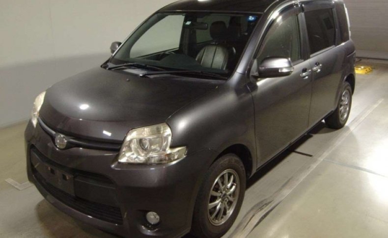 TOYOTA SIENTA DICE 4WD 2011