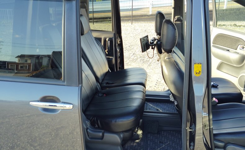 TOYOTA SIENTA DICE 4WD 2011