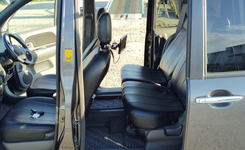 TOYOTA SIENTA DICE 4WD 2011