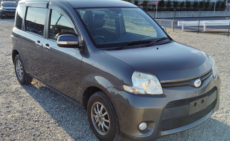 TOYOTA SIENTA DICE 4WD 2011