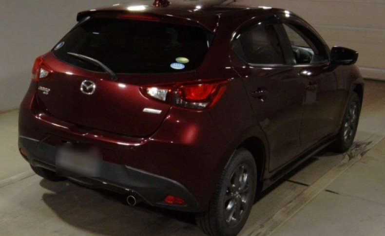 MAZDA DEMIO 13S Touring 4WD 2016