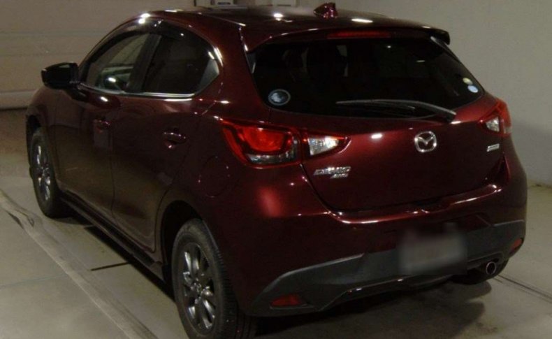 MAZDA DEMIO 13S Touring 4WD 2016