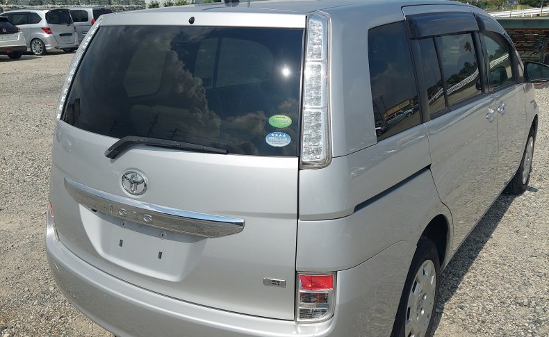 TOYOTA ISIS L 4WD 2014