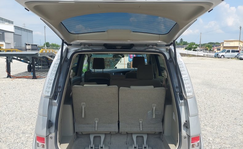 TOYOTA ISIS L 4WD 2014