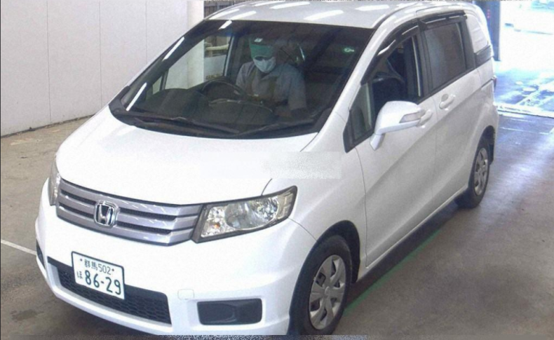 HONDA FREED SPIKE G JUST ION 2013
