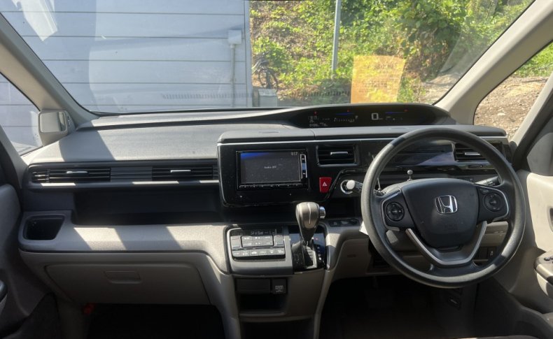 HONDA STEPWGN G 2015