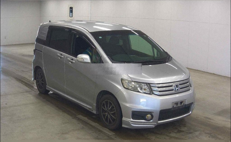 HONDA FREED SPIKE G JUST ION 2012
