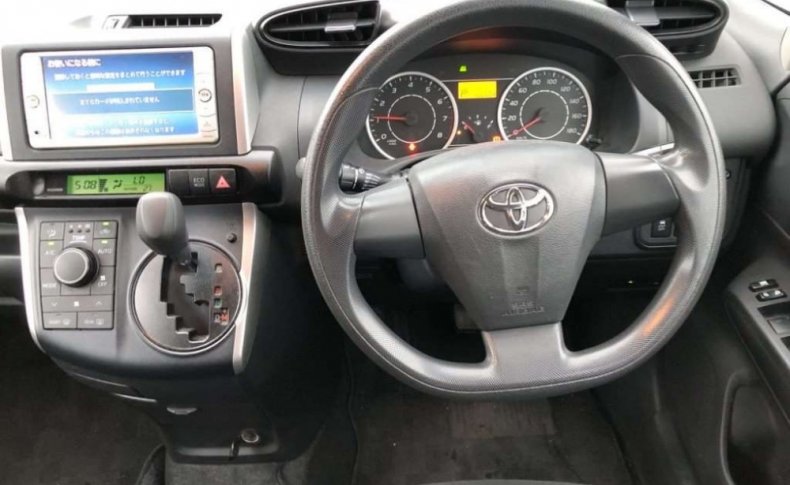 TOYOTA WISH 1.8X 2009