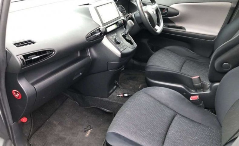 TOYOTA WISH 1.8X 2009