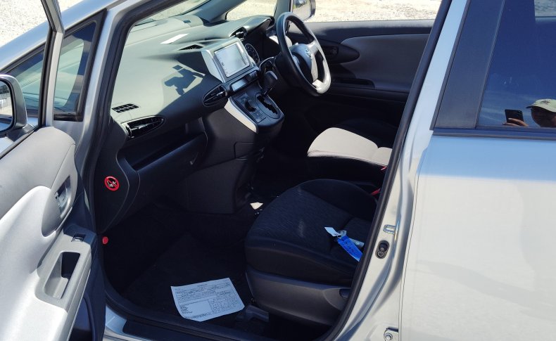 TOYOTA WISH 1.8X 2009
