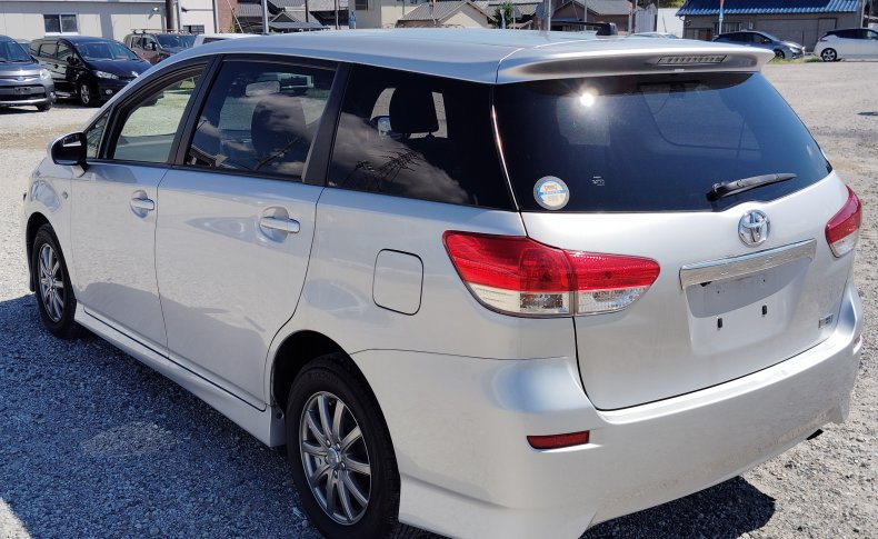 TOYOTA WISH 1.8X 2009