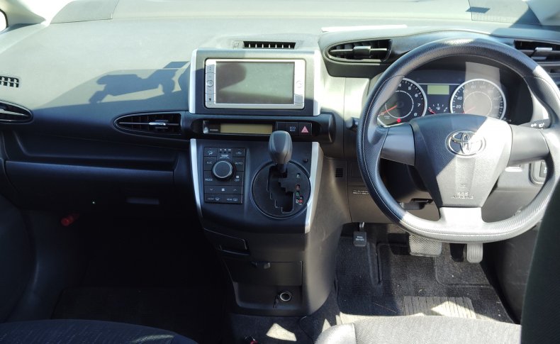 TOYOTA WISH 1.8X 2009