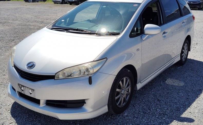 TOYOTA WISH 1.8X 2009