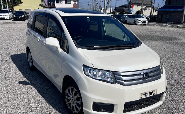 HONDA FREED SPIKE G Just Selection 2011