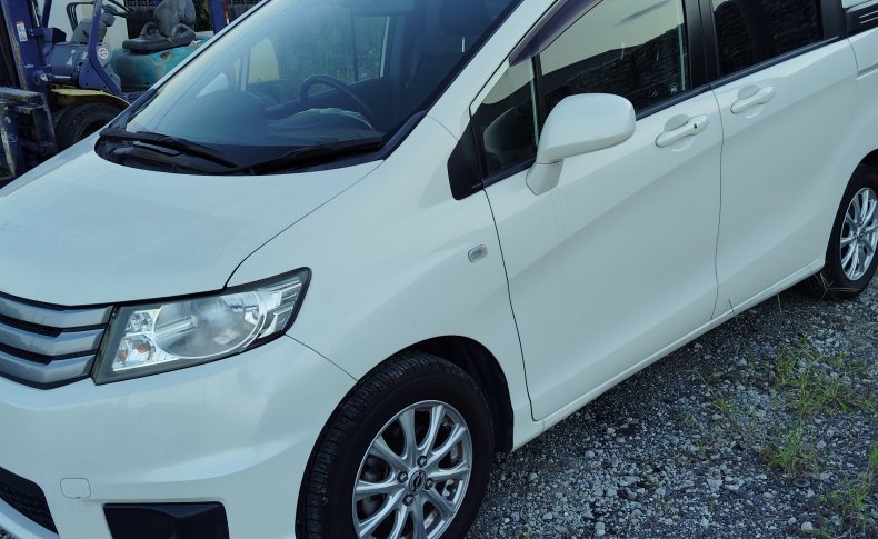 HONDA FREED SPIKE G Just Selection 2011